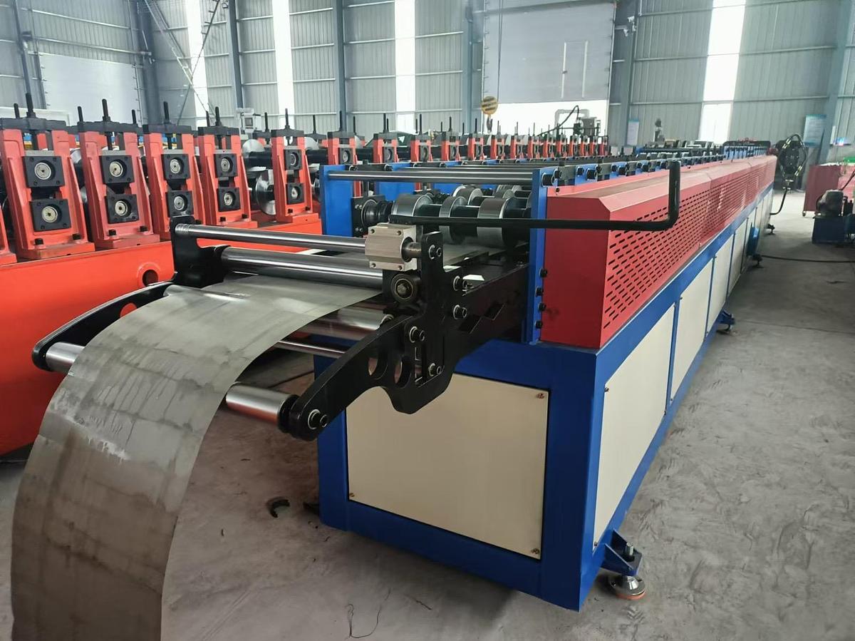 Used Downspout Rolling Line – Downspout
