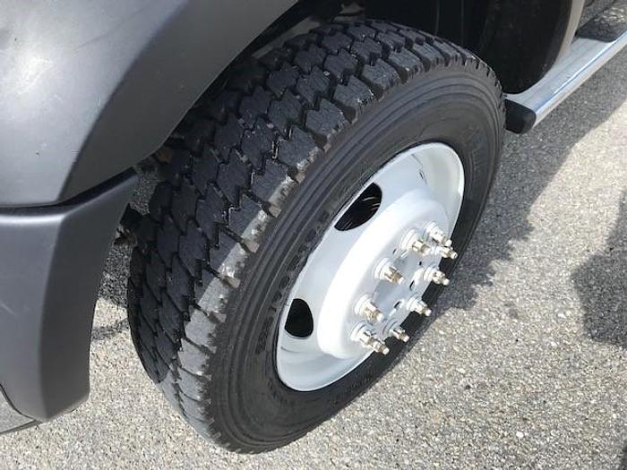 Used Versalift VST36I-MH 41ft Bucket Boom on a 2016 Ford F550 4x4 Reg Cab Truck - C605105