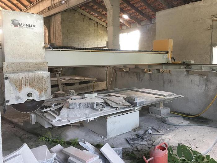 Usato FRESATRICE MONLEVI A PONTE USATA