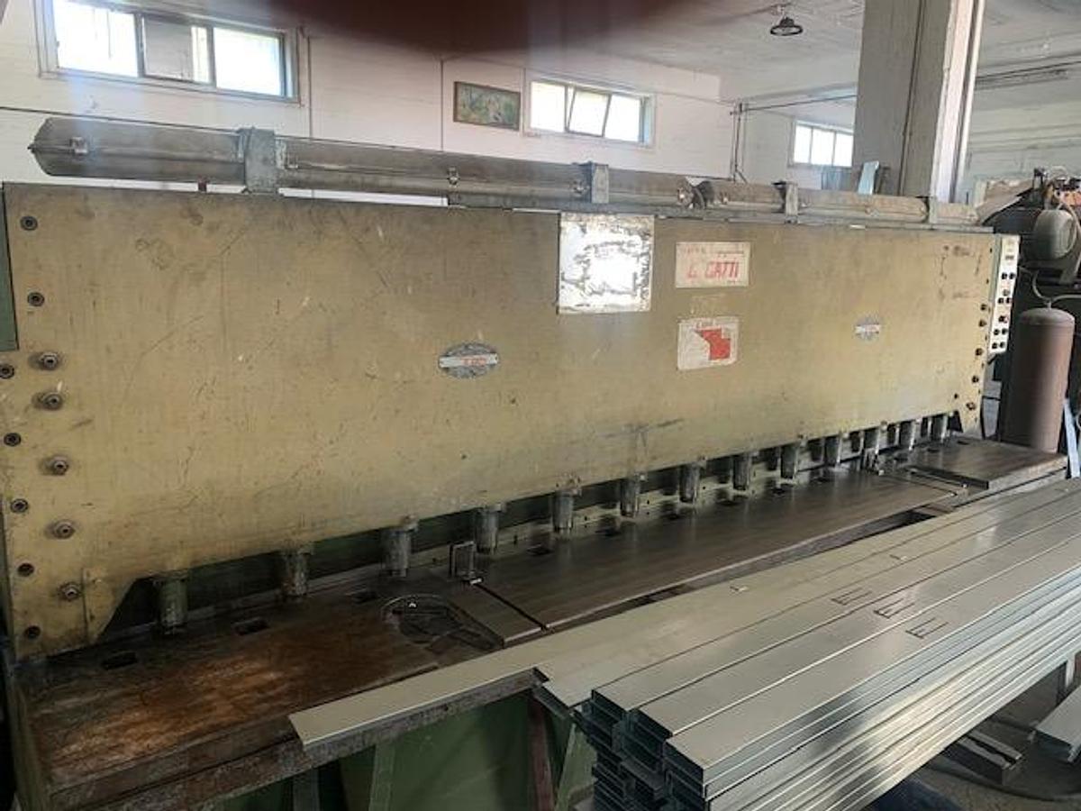 Usato CESOIA G.GATTI 3000X6 MM OLEDOINAMICA