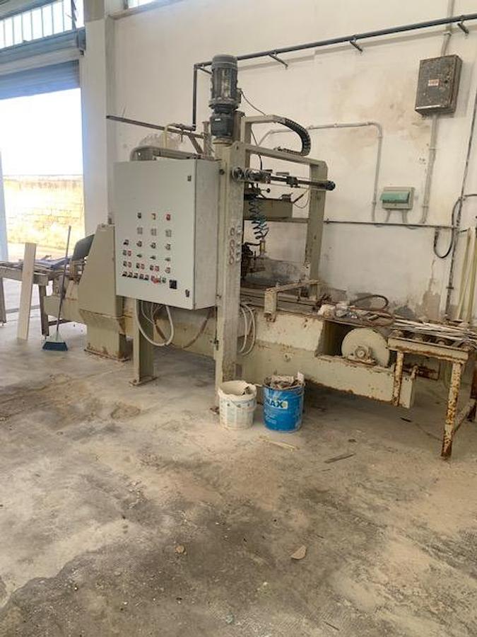 Usato bocciardatrice a nastro Marca MInali 