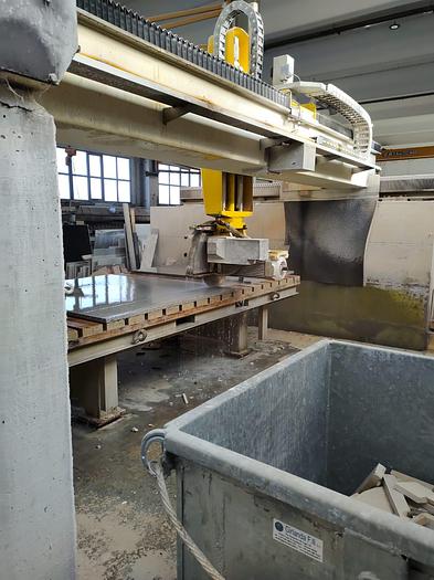 Usato FRESA 5 ASSI DONATONI QUADRIX CNC