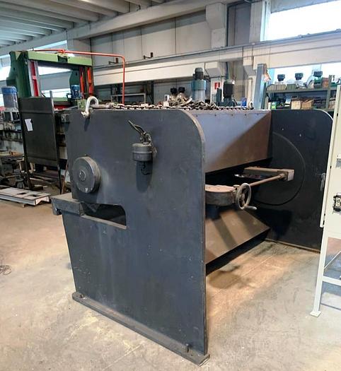 Usato 1985 CESOIA ROMEA MECCANICA 2000X5/6 MM  MECCANICO