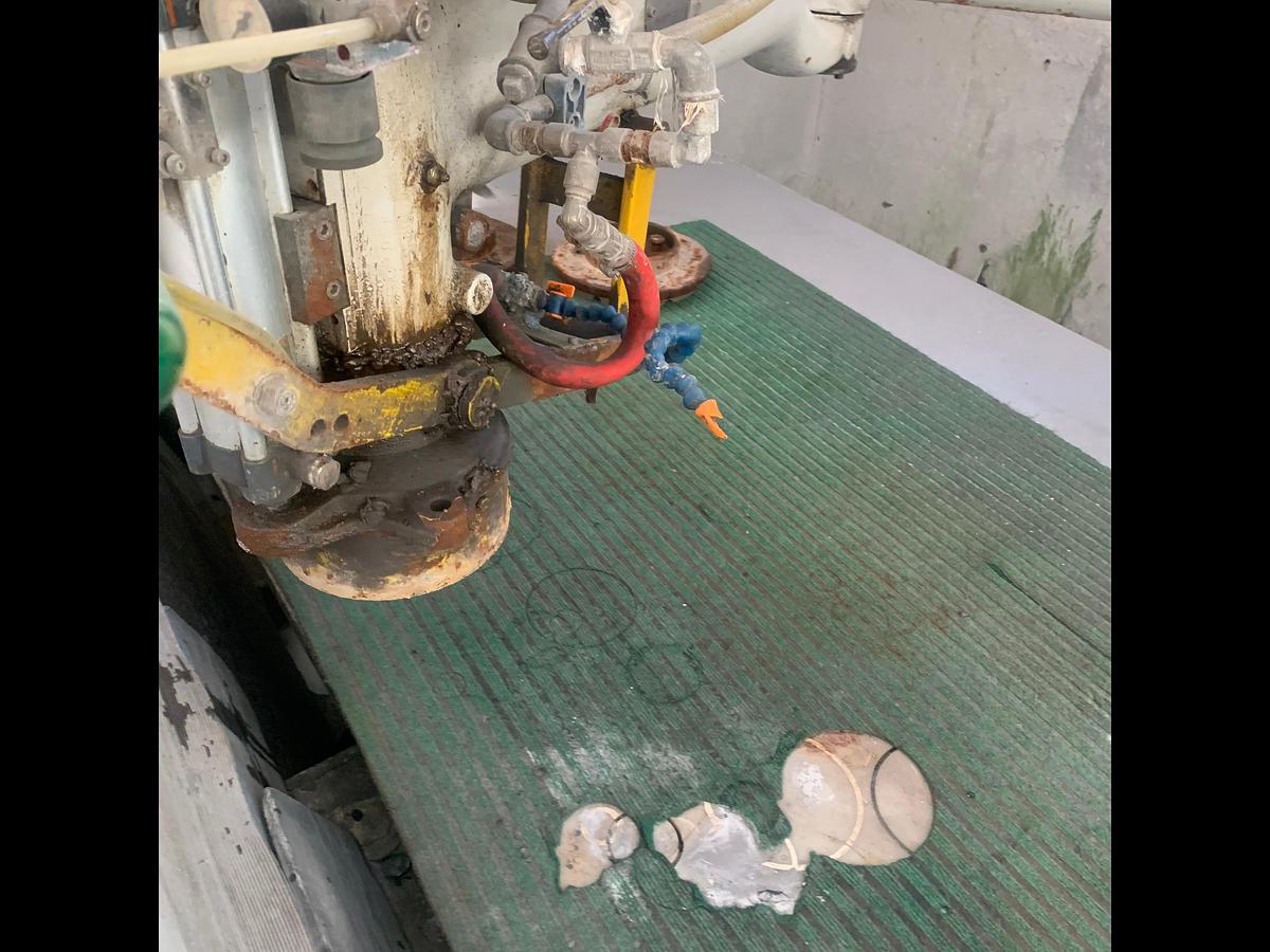 Usato MANETTONE LUCIDATRICE A BANCO