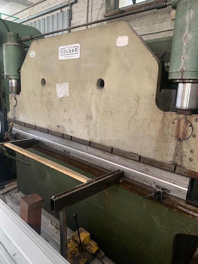 Usato PRESSA PIEGATRICE COLGAR 2500X60TON OLEODINAMICA