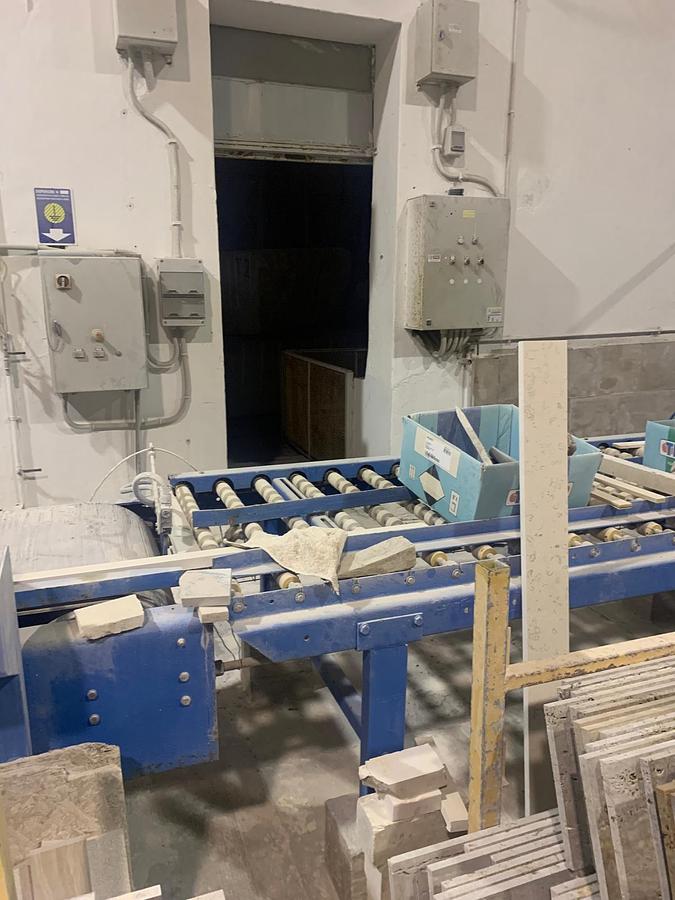 Usato REFILATRICE E ATTESTATRICE AUTOMATICA CON CARICATORE SOCOMAC