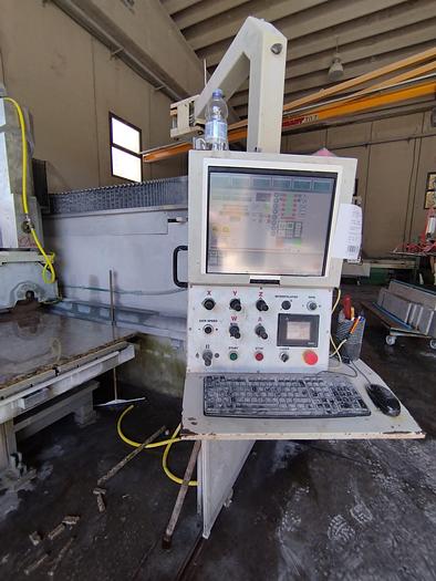 Usato HELIOS FRESA 5 ASSI CNC CON TORNIO 