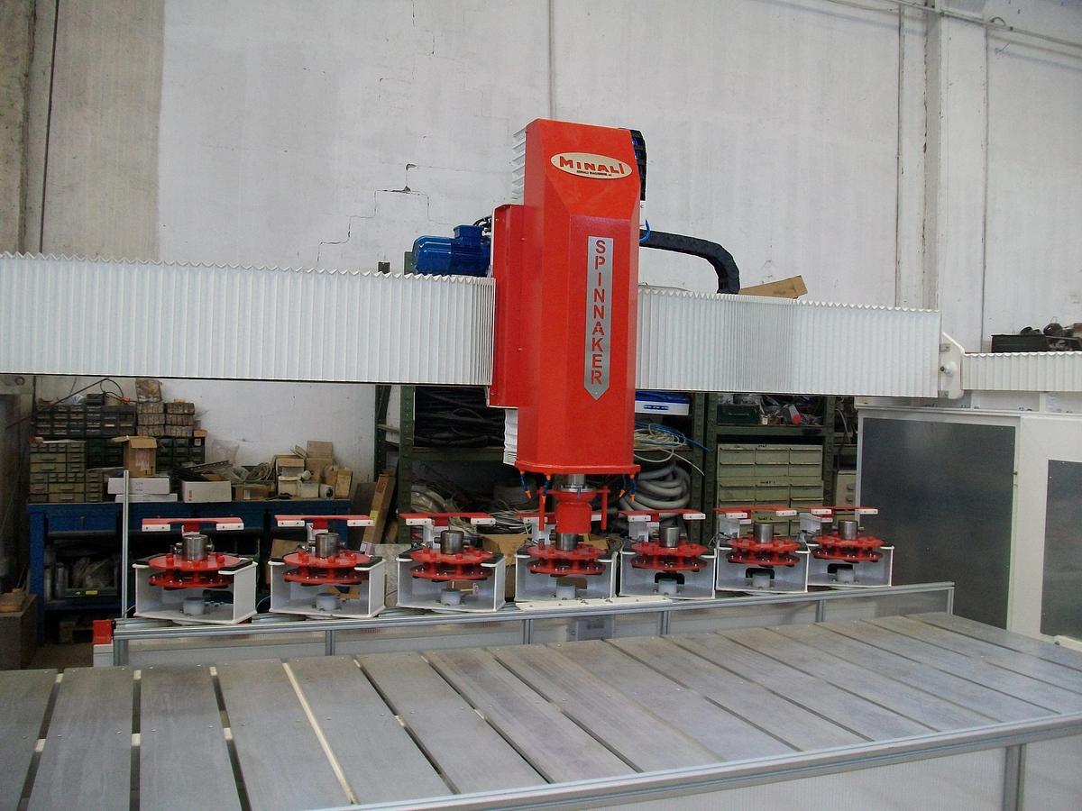 Usato LUCIDATRICE USATA SPINNAKER CAMBIO UTENSILI AUTOMATICO -POLISHING MAACHINE MONOBLOCK