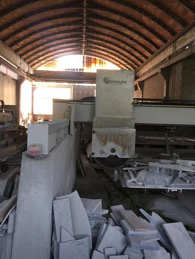 Usato FRESATRICE MONLEVI A PONTE USATA
