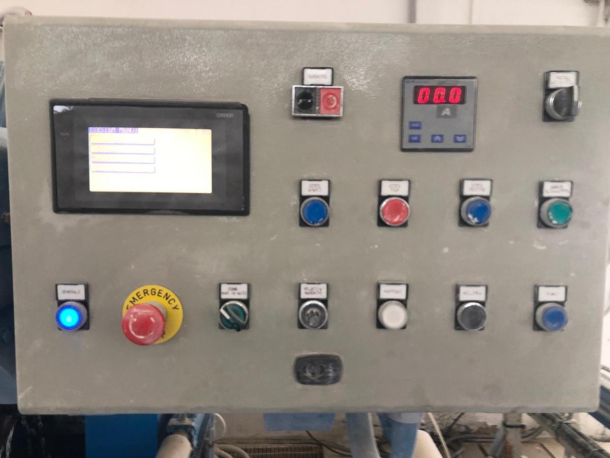 Usato REFILATRICE E ATTESTATRICE AUTOMATICA CON CARICATORE SOCOMAC