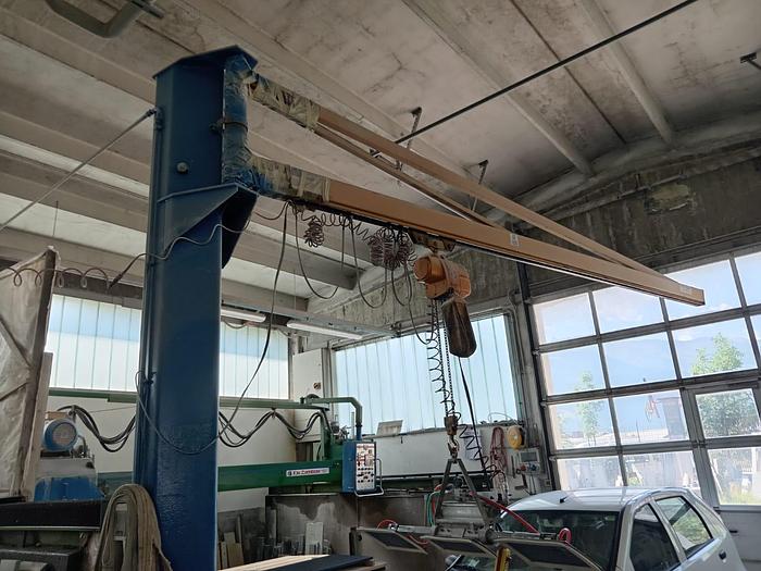 Usato GRU A BANDIERA USATA SBRACCI O6 METRI  1000KG