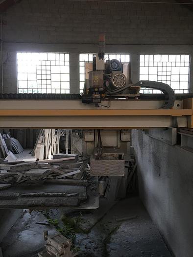 Usato FRESATRICE MONLEVI A PONTE USATA