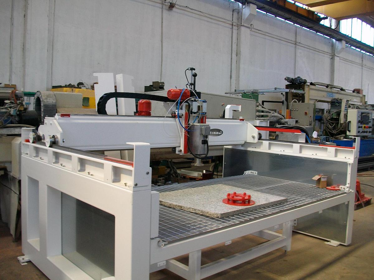 Usato LUCIDATRICE USATA SPINNAKER CAMBIO UTENSILI AUTOMATICO -POLISHING MAACHINE MONOBLOCK