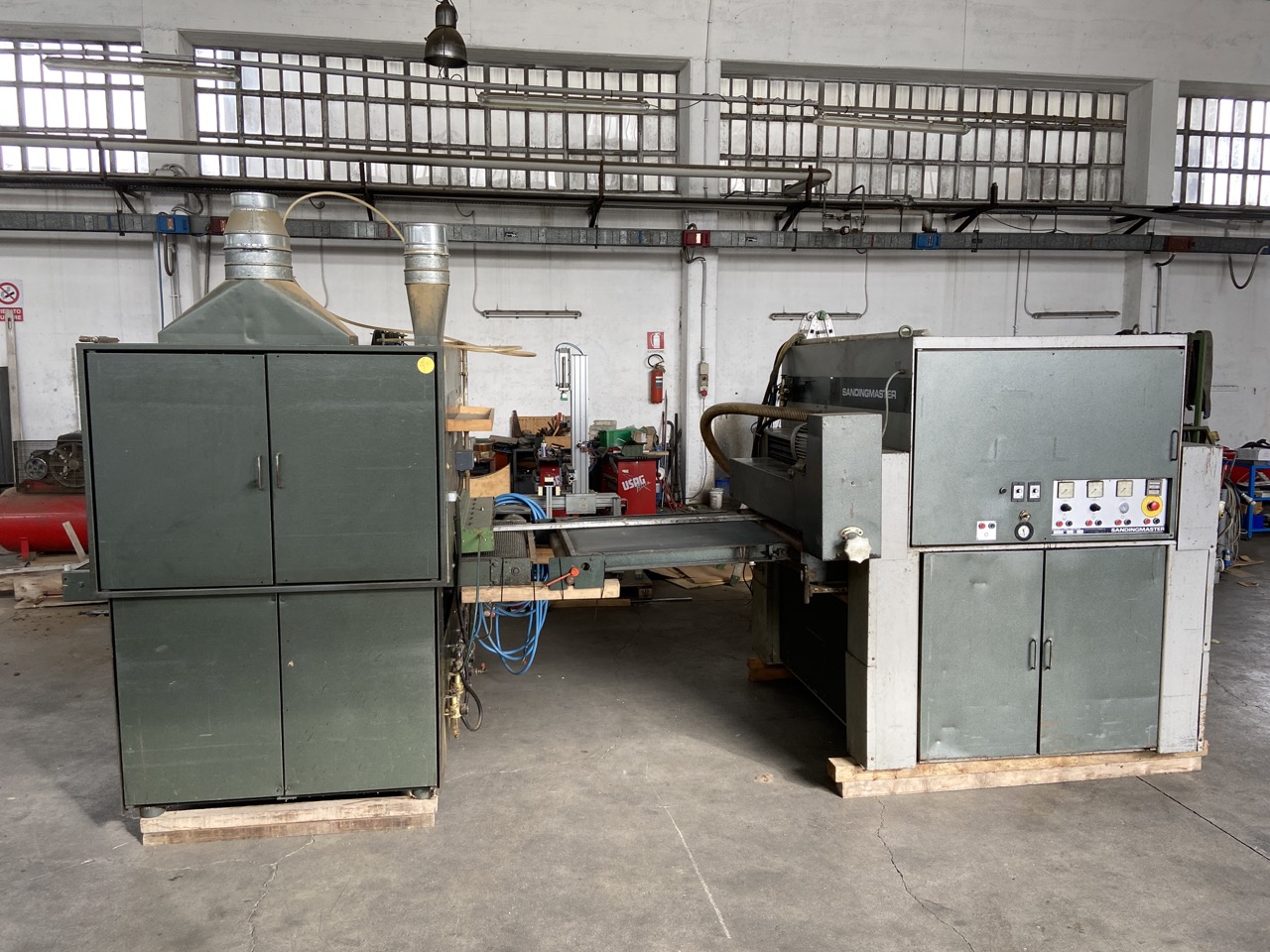 Usato Linea di levigatura calibratura superiore e inferiore, marca Sandingmaster da mm. 900 ( SCSO 3 1100 + SCSB3 900 )