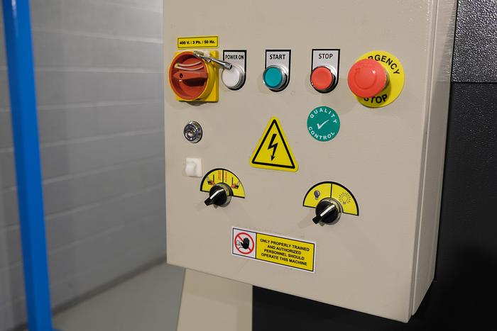 Used UZMA 65 ton Hydraulic Punching machine 625mm throat