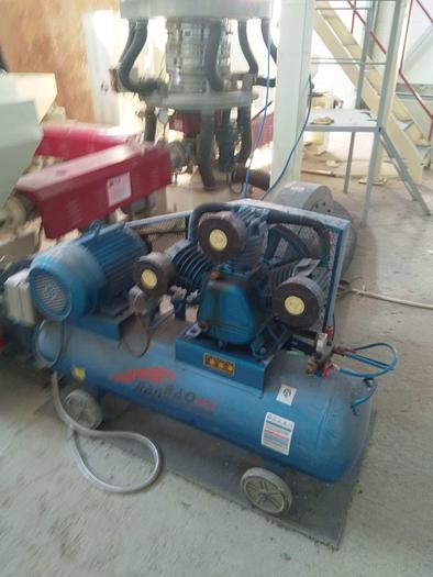 Used HONGQI (China) SJ-55×3/FM1500 – Three-layer co-extrusion film Blowing Machine (year 2015)