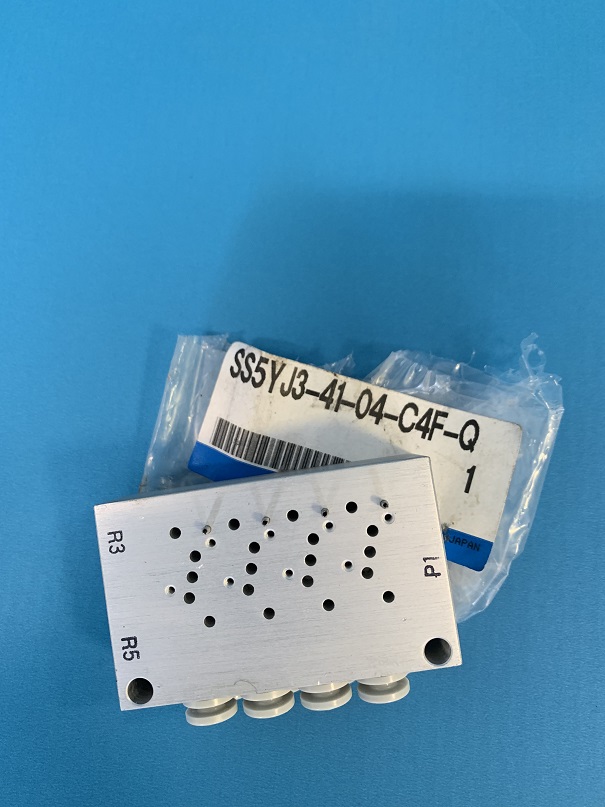Used SMC Pneumatic Manifold Base S55YJ3-41-04-C4F-Q