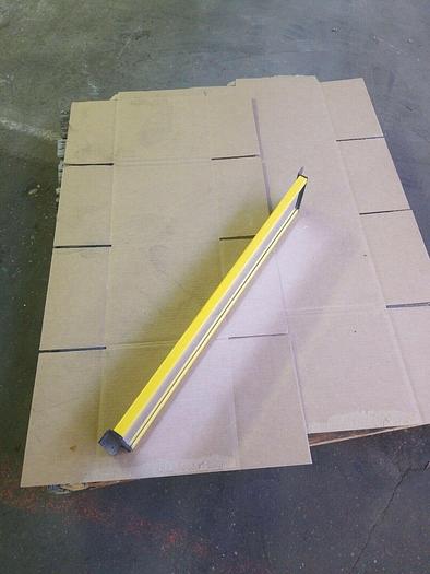 Used STI OPTOFLEX LIGHT CURTAIN MIRROR