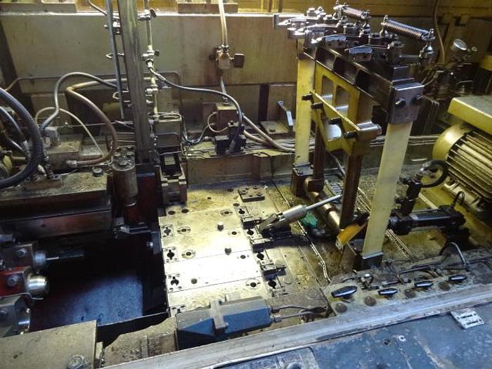 D'occasion NEDSCHROEF BL 4 - BL 405 Presse transfert rapide de frappe à froid extra longue course / Extra long stroke bolt maker