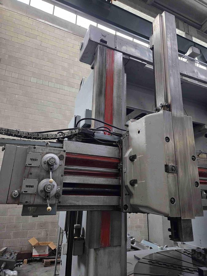 Usato TORNIO VERTICALE TITAN SC 27
