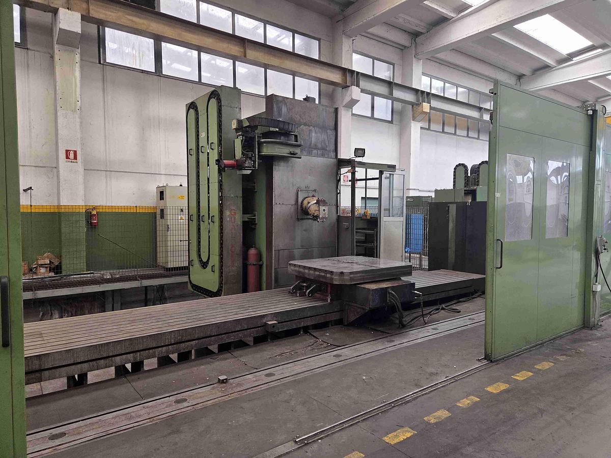 Usato FRESATRICE A MONTANTE MOBILE GUALDONI GOV 10000 CNC
