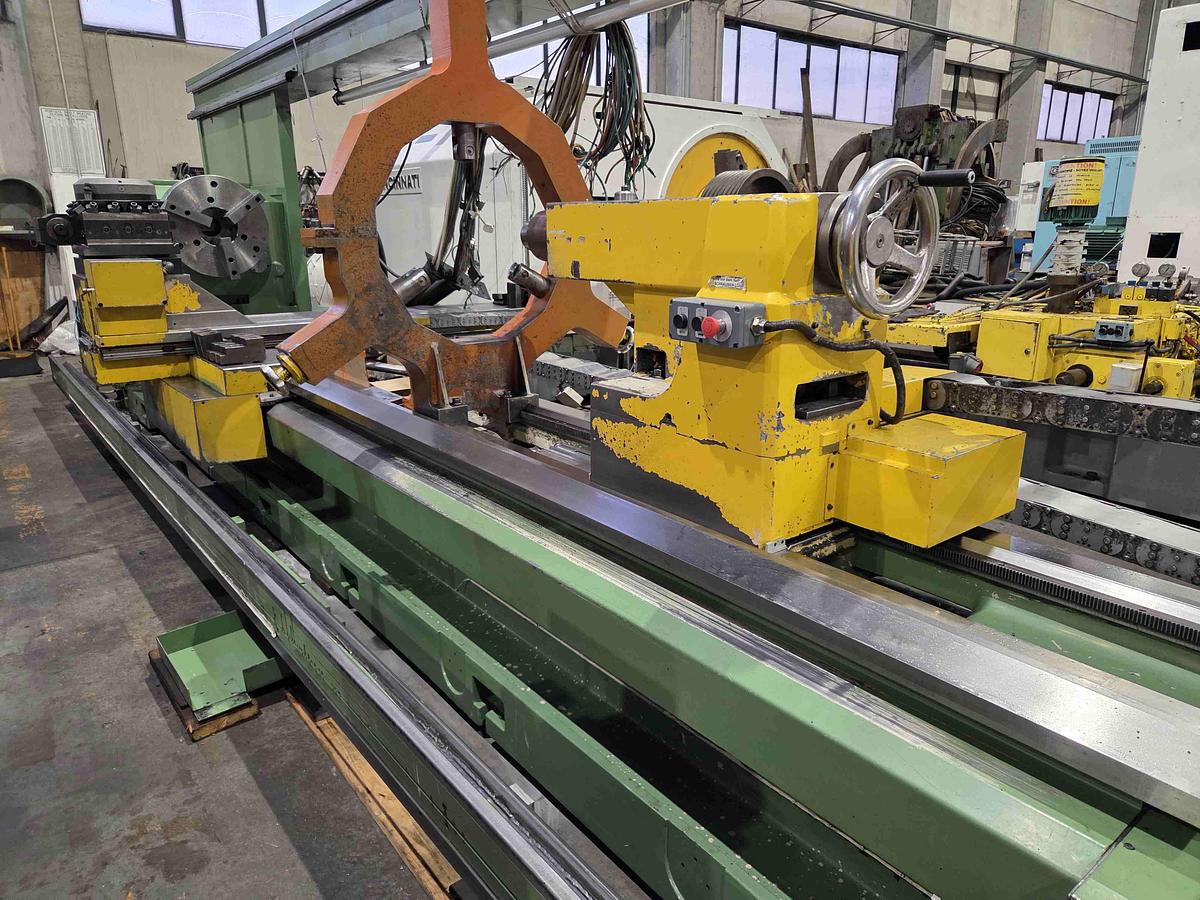 Usato TORNIO PARALLELO A BANCALE SFILABILE GIANA GFS 12 CNC