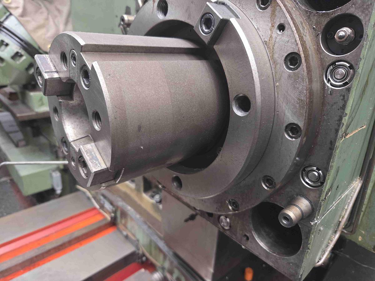 Usato ALESATRICE A "T" PAMA AT 150 CNC