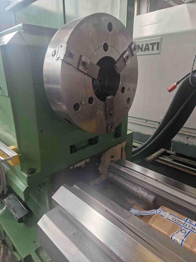 Usato TORNIO PARALLELO A BANCALE SFILABILE GIANA GFS 12 CNC