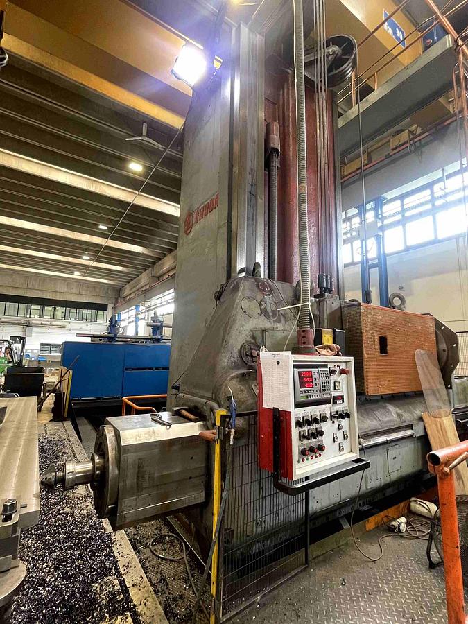 Usato ALESATRICE A MONTANTE MOBILE SKODA W 200