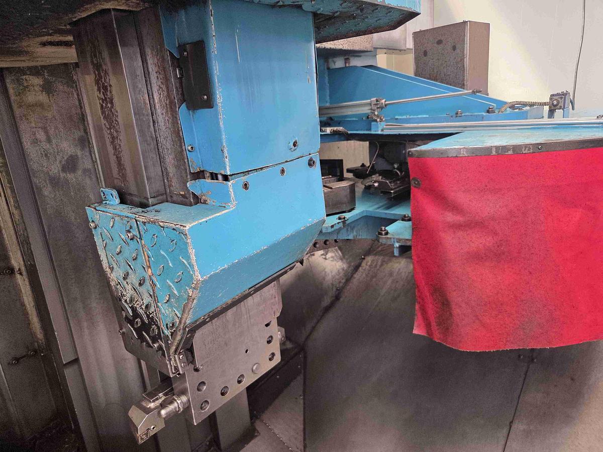 Usato TORNIO VERTICALE TITAN SC 33 CNC