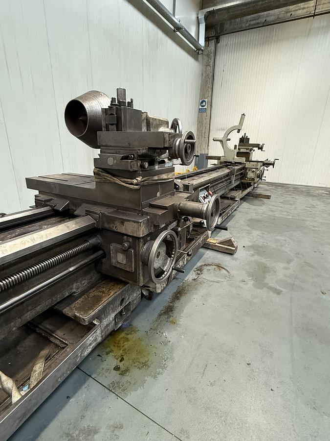 Usato TORNIO PARALLELO MERLI CLOVIS 50 - 640 x 11000