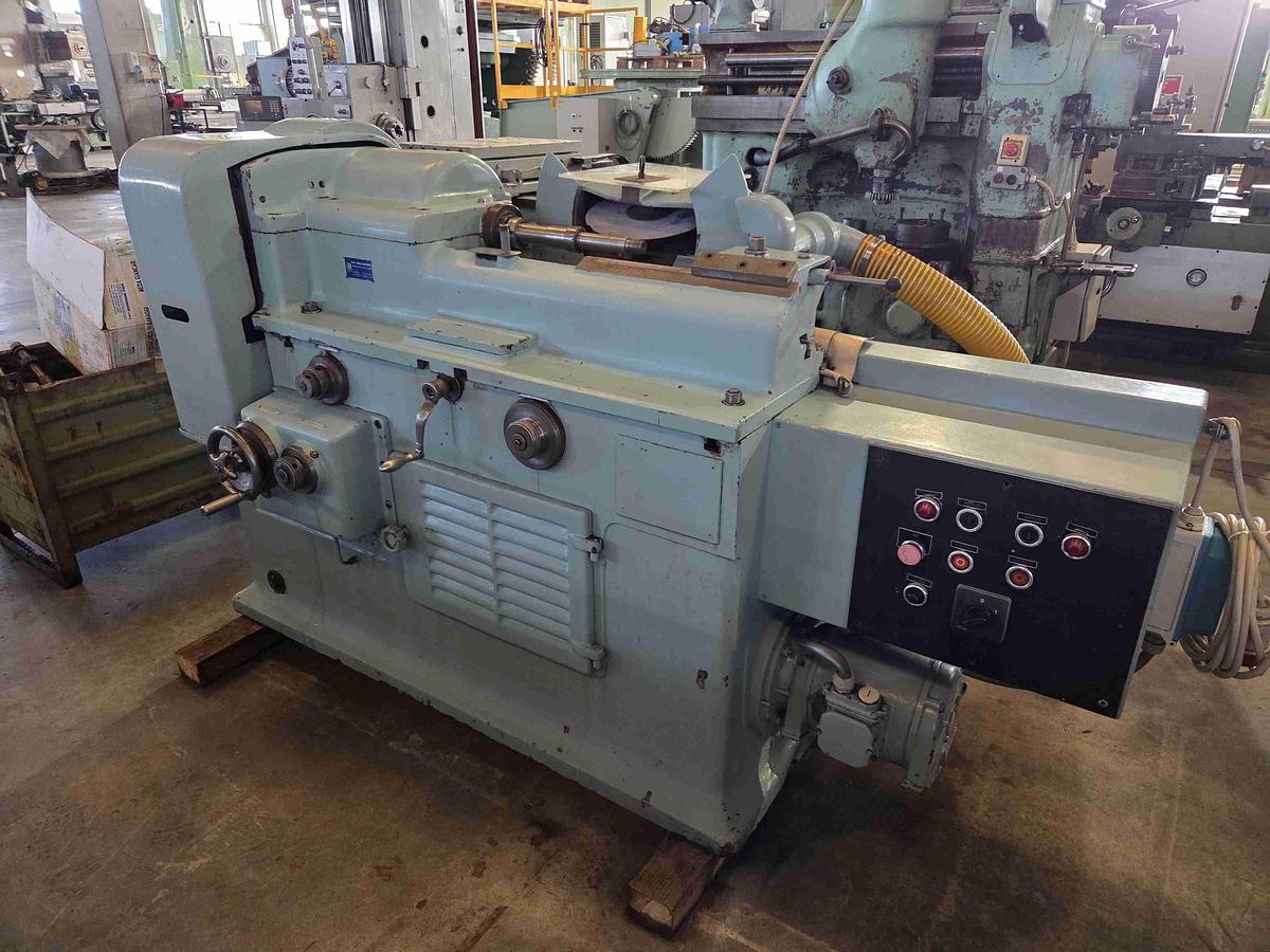 Usato AFFILATRICE PER CREATORI KLINGELNBERG GW 30