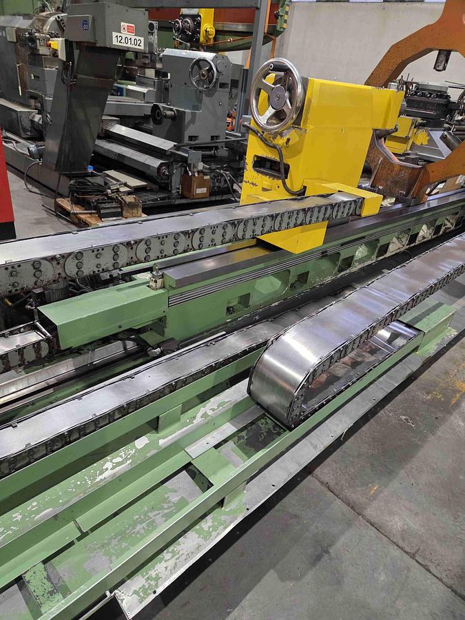 Usato TORNIO PARALLELO A BANCALE SFILABILE GIANA GFS 12 CNC