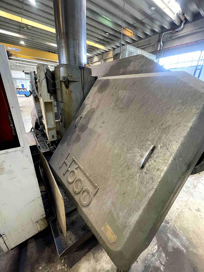 Usato SEGATRICE A NASTRO AUTOMATICA AMADA H 600