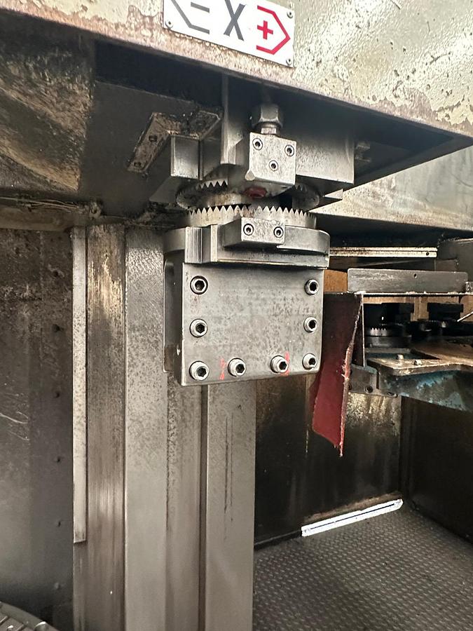 Usato TORNIO VERTICALE CAMU 2000 CNC