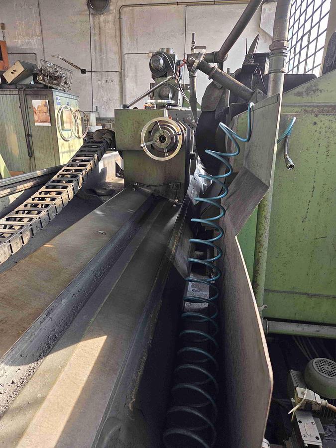 Usato RETTIFICA PER ESTERNI KIKINDA AFE 400 x 4000