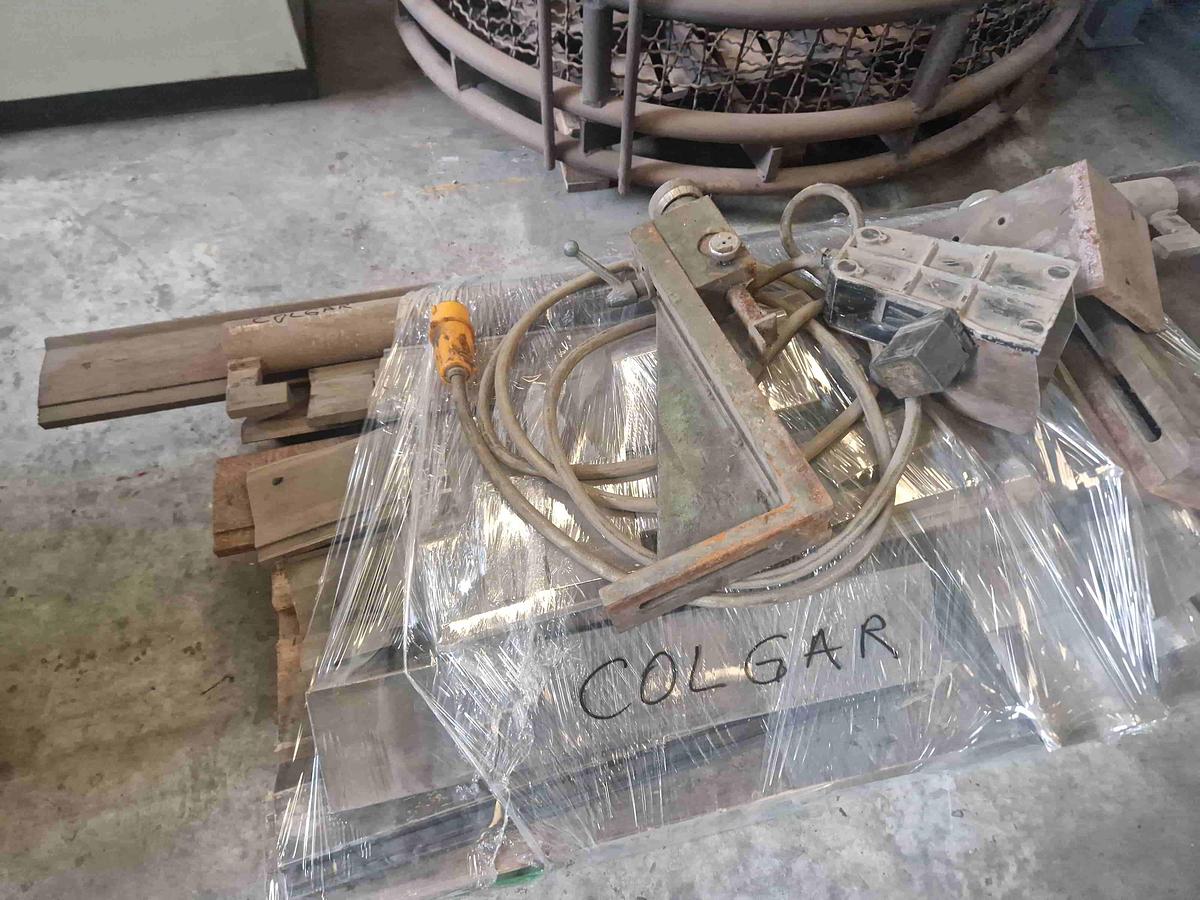 Usato PRESSA PIEGATRICE MECCANICA COLGAR 430/41