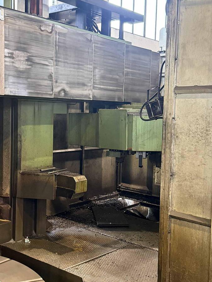 Usato TORNIO VERTICALE M. CARNAGHI TGP 20-25 CNC