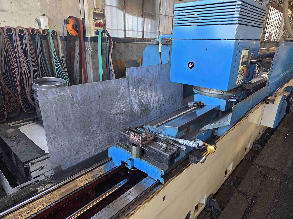 Usato RETTIFICA PER ESTERNI TOS BUC 63 B