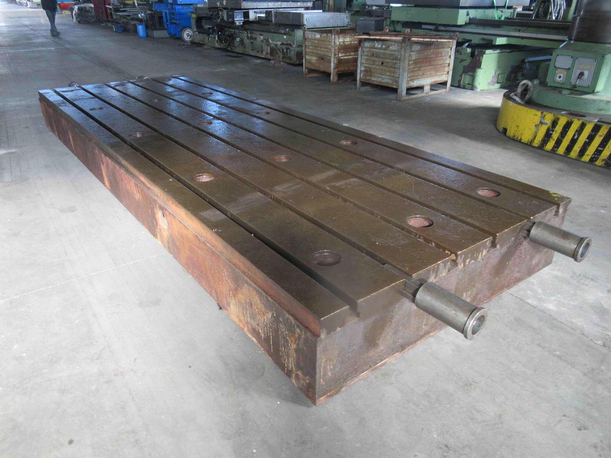 Usato PIANI IN GHISA SCANALATI - n. 2