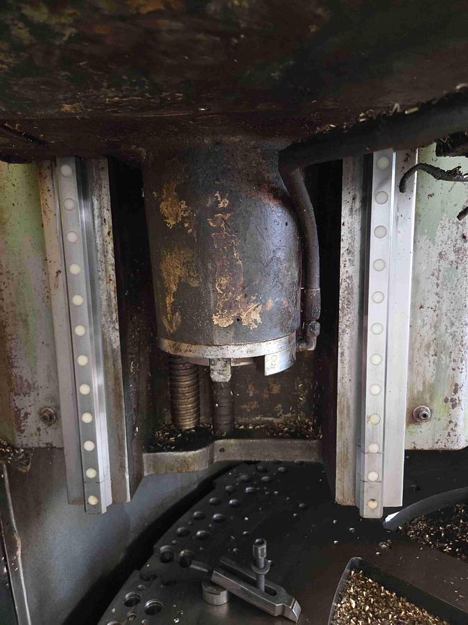 Usato FORATRICE VERTICALE A TAVOLA GIREVOLE ASQUITH WNCR CNC