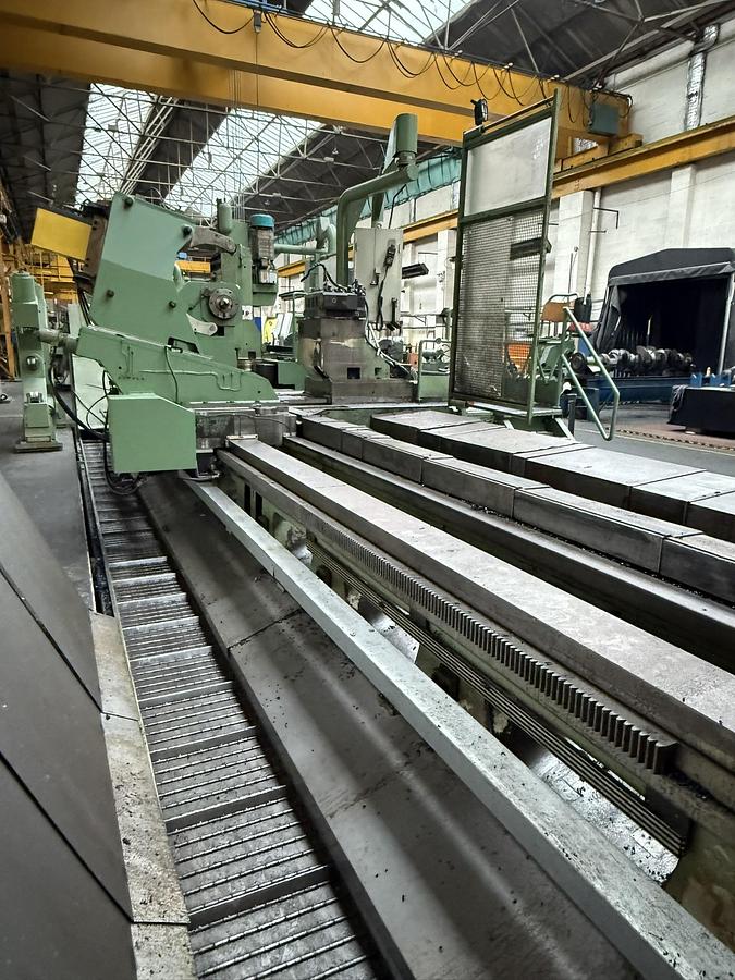 Usato TORNIO PARALLELO A TRE GUIDE TACCHI HD 3-140 L CNC