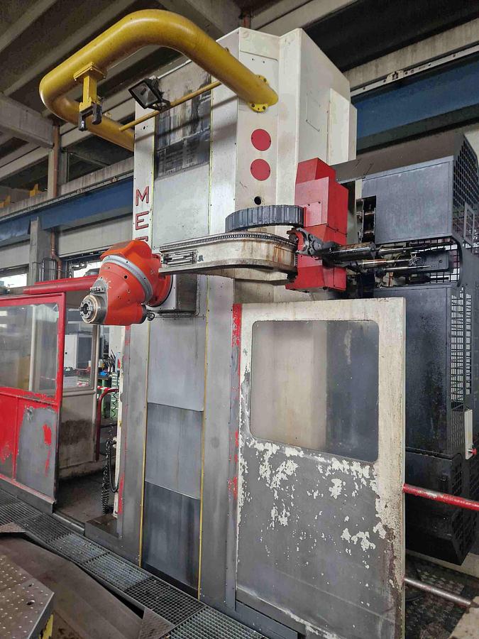 Usato FRESATRICE A MONTANTE MOBILE MECOF AGILE M 3 CNC