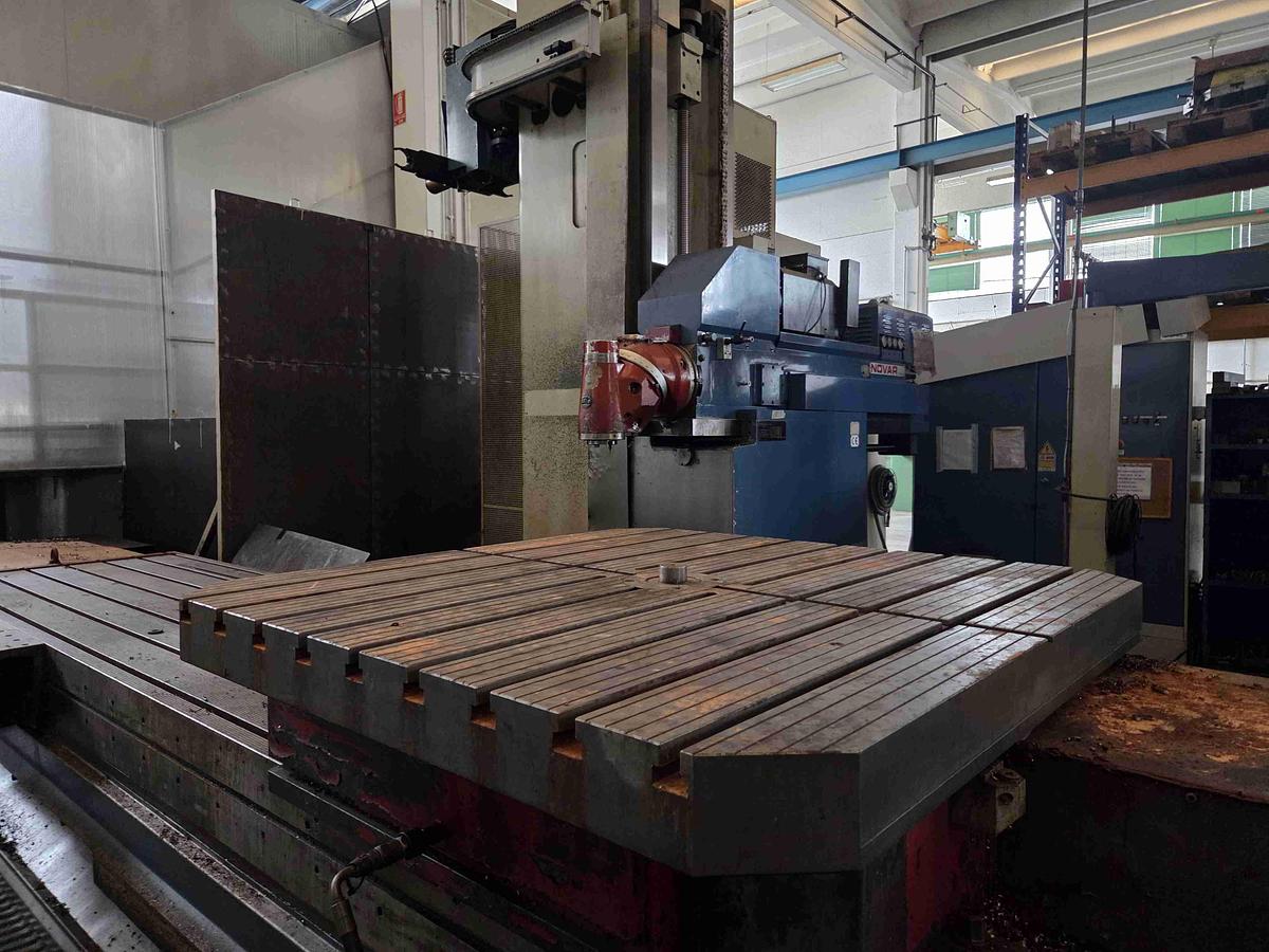 Usato FRESATRICE A "T" NOVAR PROTEA 5000 CNC