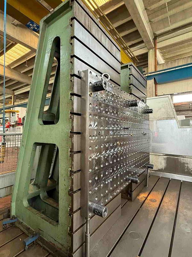 Usato FRESATRICE A MONTANTE MOBILE MECOF AGILE M 3 CNC