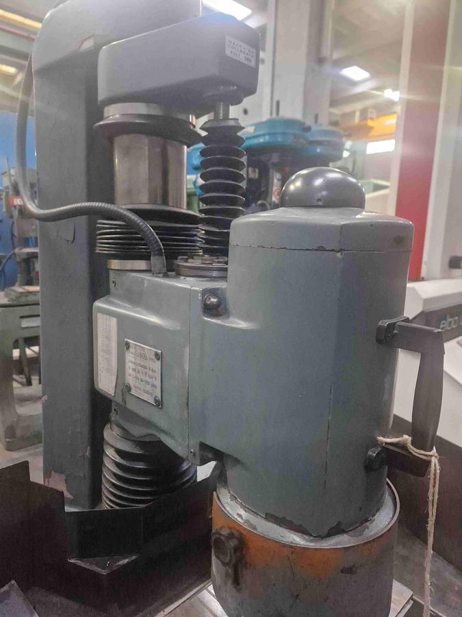 Usato RETTIFICA CON MOLA A TAZZA DELTA LF 350