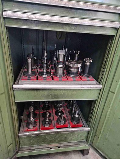 Usato FRESATRICE A BANCO FISSO MONTI BFM0 CNC
