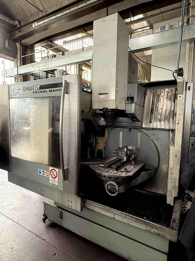 Usato FRESATRICE VERTICALE DECKEL MAHO DMU 50 T CNC