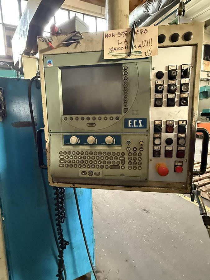 Usato TORNIO VERTICALE TOS MCSK 20 CNC