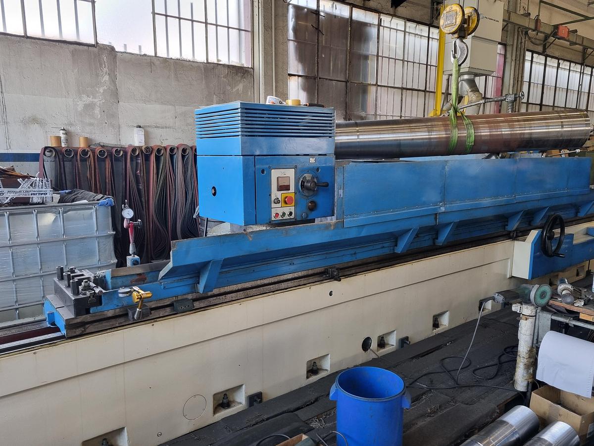 Usato RETTIFICA PER ESTERNI TOS BUC 63 B